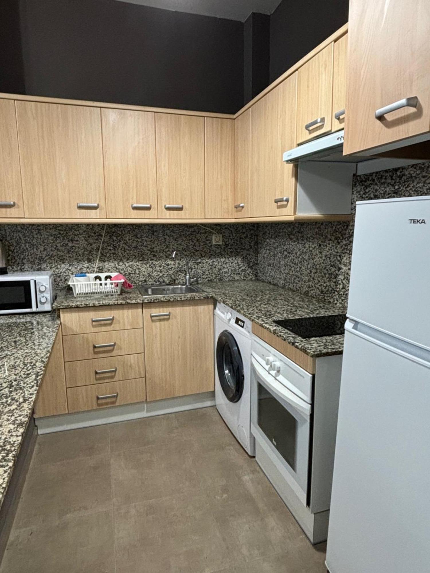 Urban Center Apartments تاراغونا الغرفة الصورة